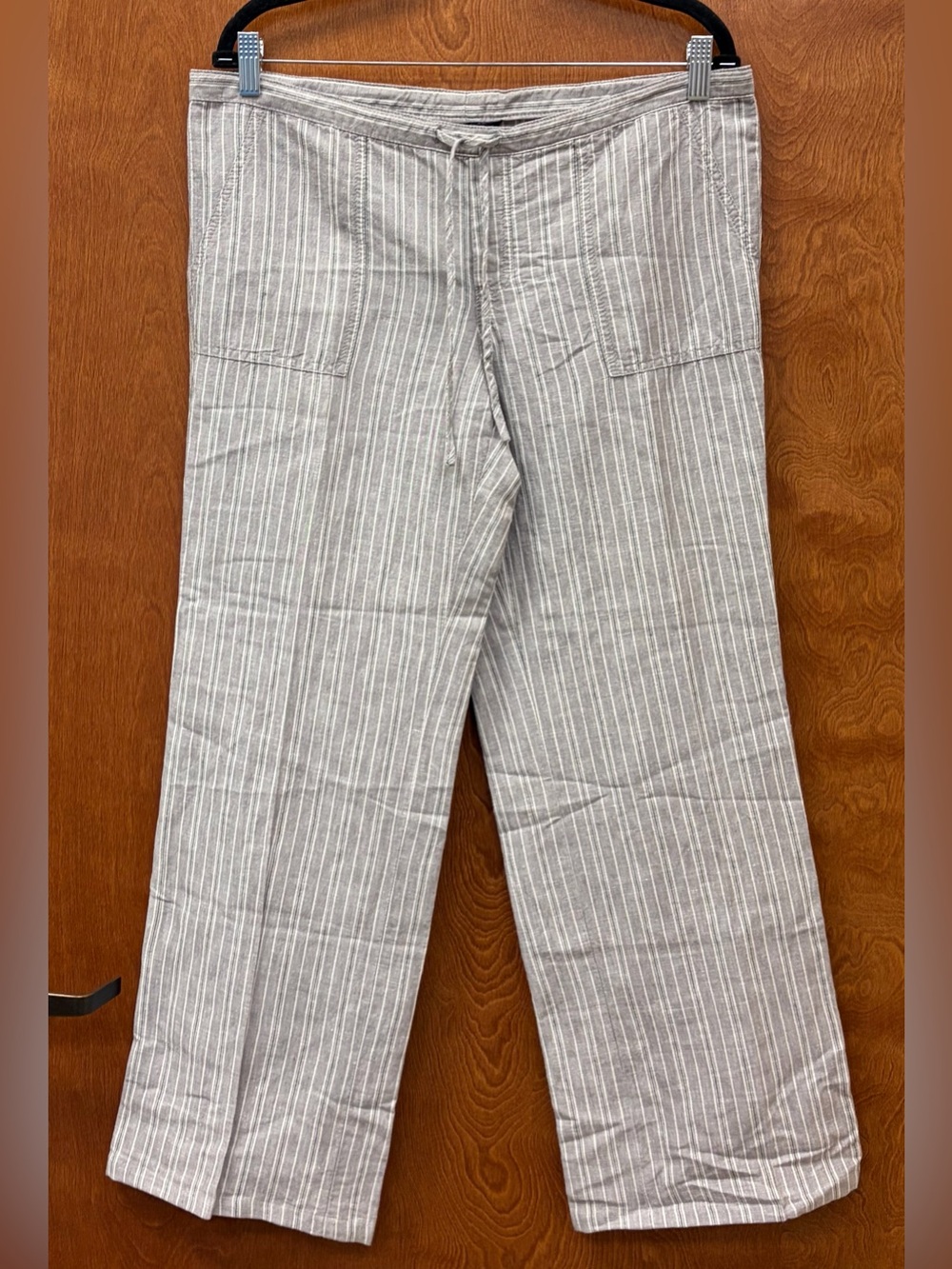 Victoria’s Secret linen/cotton gray/white drawstring wide leg low rise pants 8